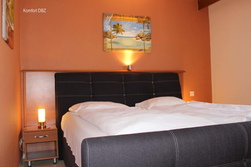 Legend Hotel Biebesheim am Rhein Rum bild