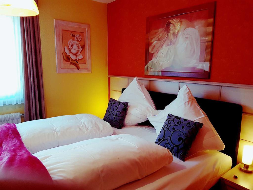 Legend Hotel Biebesheim am Rhein Exteriör bild
