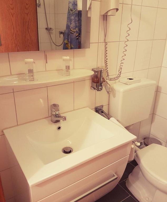 Legend Hotel Biebesheim am Rhein Exteriör bild