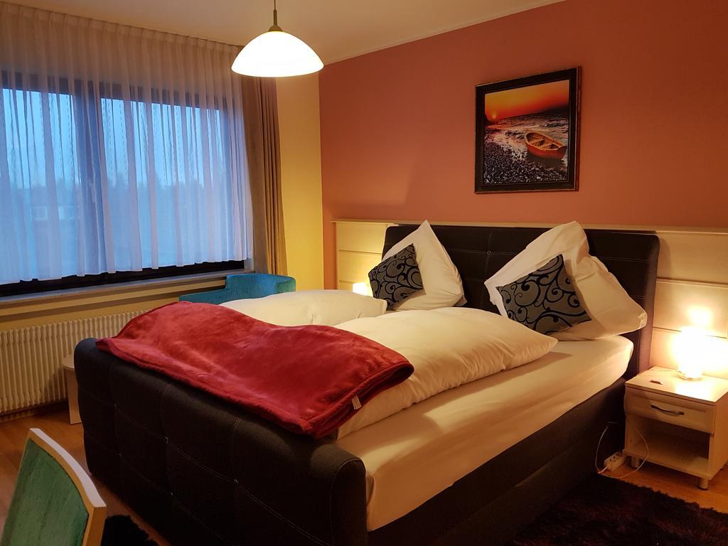 Legend Hotel Biebesheim am Rhein Exteriör bild