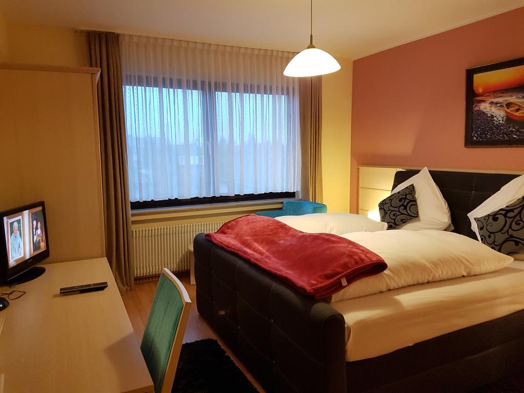 Legend Hotel Biebesheim am Rhein Exteriör bild