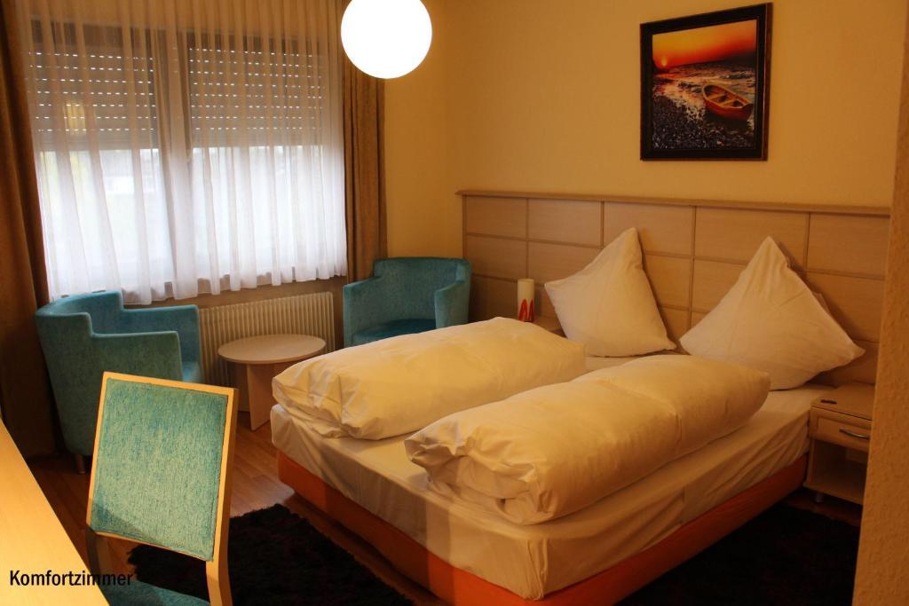 Legend Hotel Biebesheim am Rhein Rum bild